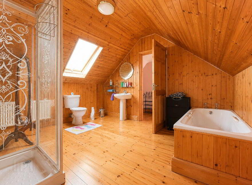 Ardley House, Barleyfield, Kilbrittain, P72FD42