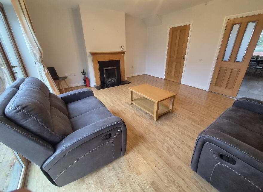 16 Bóthar Rogen, Dãºn Rã, Carrick-On-Shannon, N41C2Y0