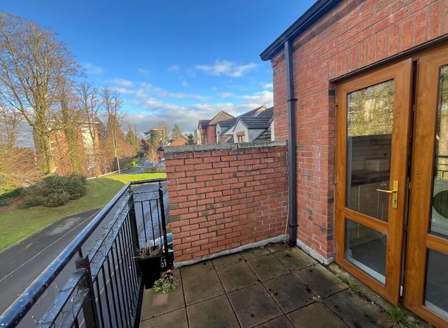 Apt 6, Redwood Dale, Belfast, BT17 9RL