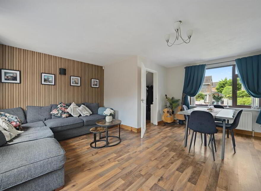 52 Burnthill Crescent, Newtownabbey, BT36 5AE