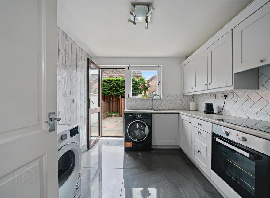52 Burnthill Crescent, Newtownabbey, BT36 5AE