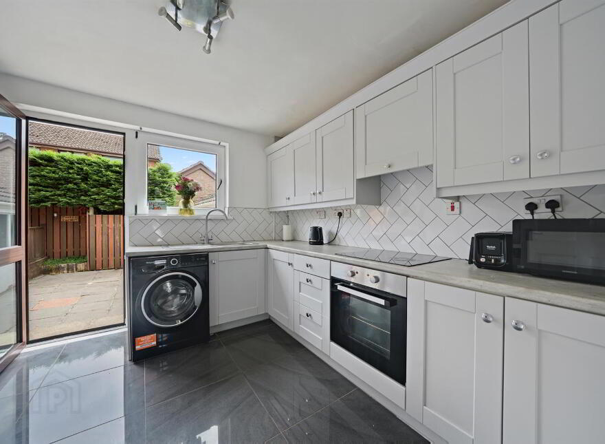 52 Burnthill Crescent, Newtownabbey, BT36 5AE