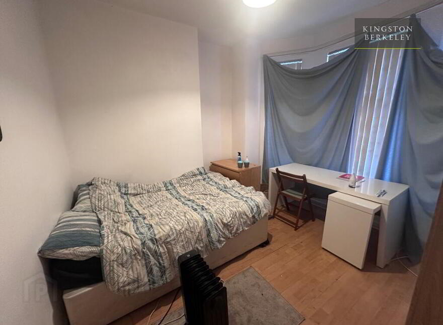 (HMO Registered), 61 Dunluce Avenue, Lisburn Road, Belfast South, Belfast, BT9 7AW