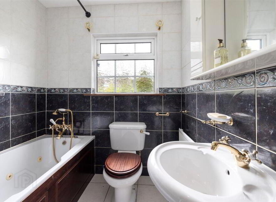 33 Scholarstown Park, Rathfarnham, Dublin, D16W2P3