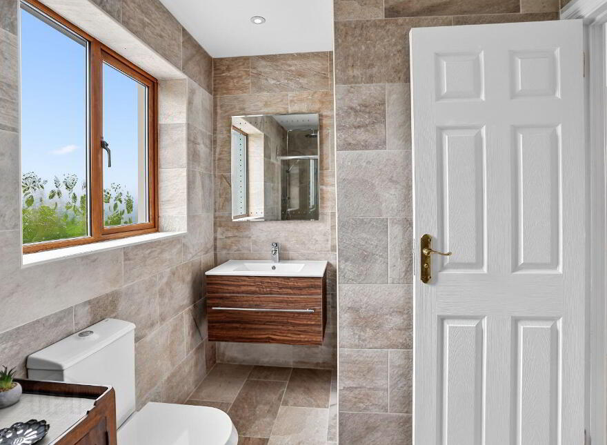 The Beeches, Drumcrin, Kingscourt, A82K702