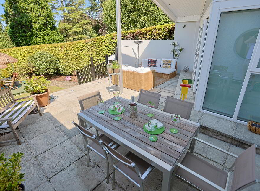 The Hollow, 11 Bachelors Walk, Portadown, Craigavon, BT63 5BQ