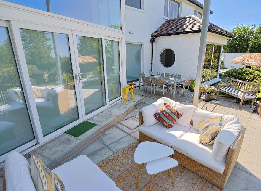 The Hollow, 11 Bachelors Walk, Portadown, Craigavon, BT63 5BQ