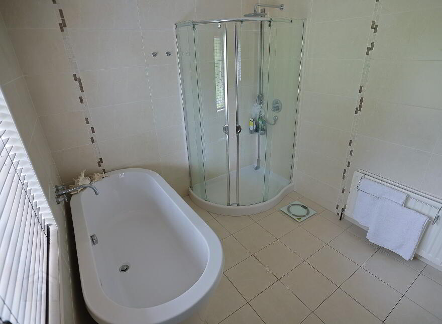 The Hollow, 11 Bachelors Walk, Portadown, Craigavon, BT63 5BQ