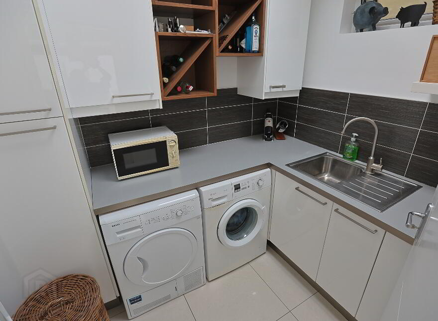 The Hollow, 11 Bachelors Walk, Portadown, Craigavon, BT63 5BQ
