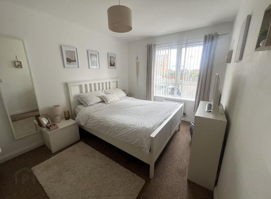 22 Clonard Gardens, Belfast, BT13 2RH