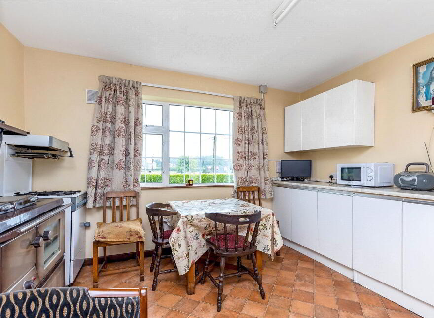 Dean Hill, Hayes, Navan, C15N6X6