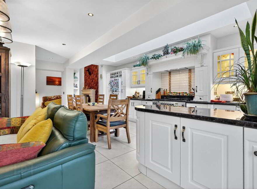 86 Church Road, Holywood, BT18 9BX
