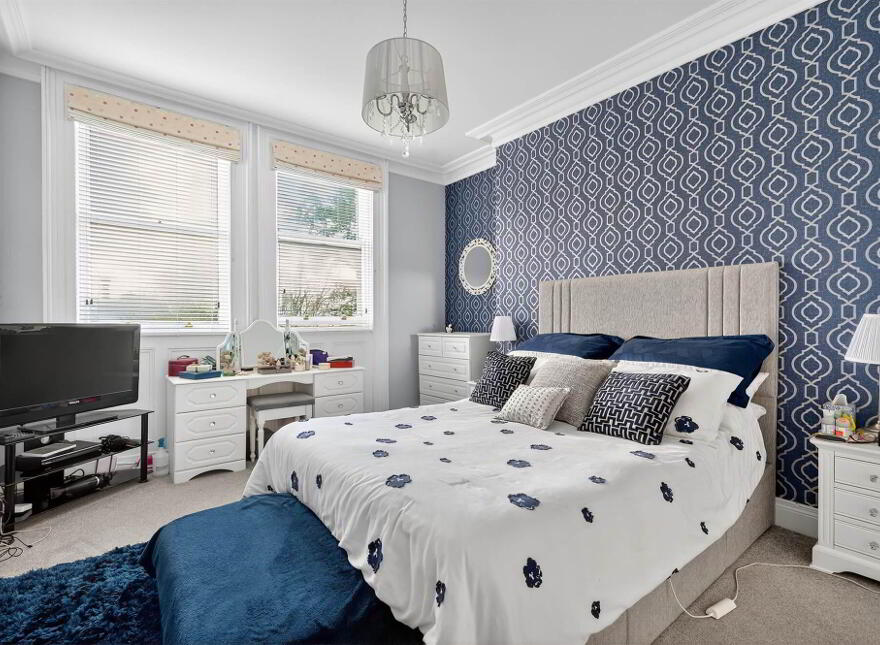86 Church Road, Holywood, BT18 9BX