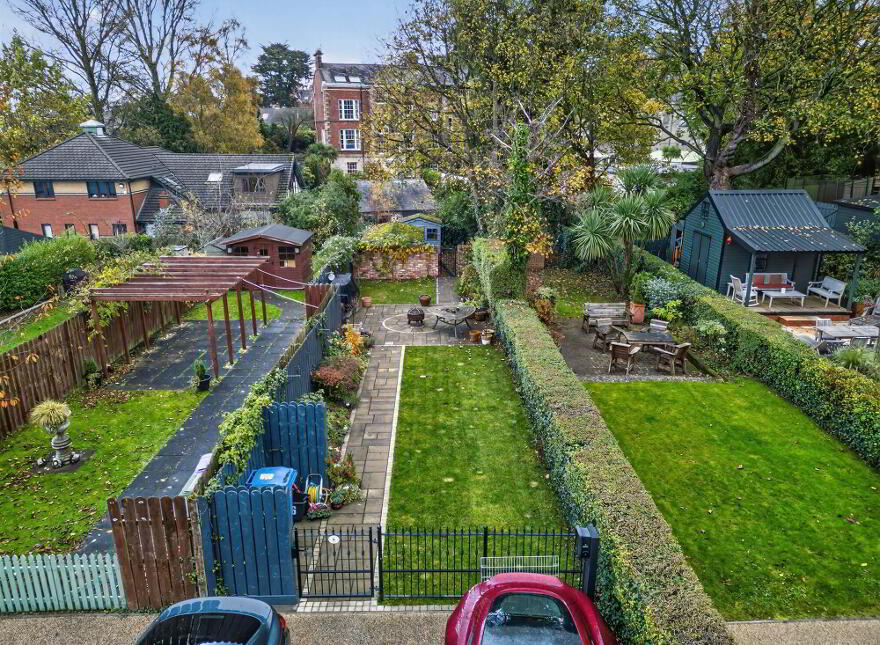 86 Church Road, Holywood, BT18 9BX