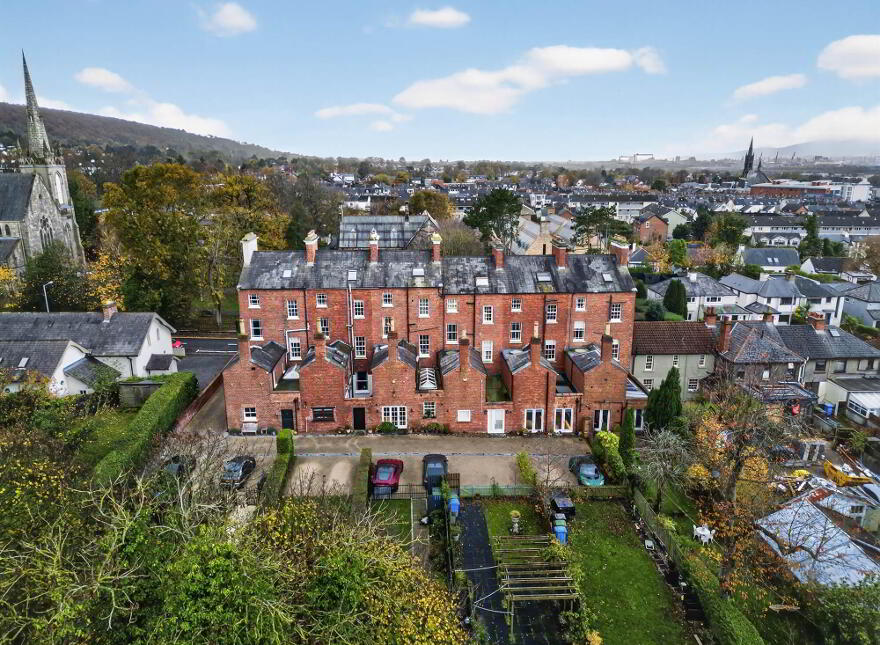 86 Church Road, Holywood, BT18 9BX