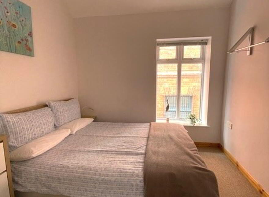9 Month Student Let, 58A Main Street, Portrush, BT56 8BL