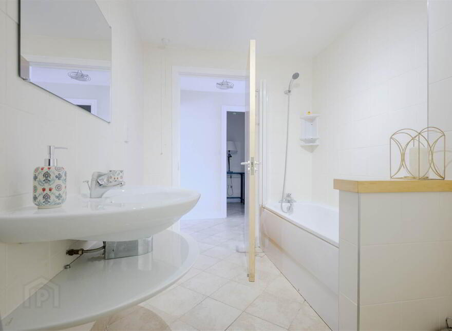 Apt 3, Stranmillis Wharf, Stranmillis, Belfast, BT9 5GN