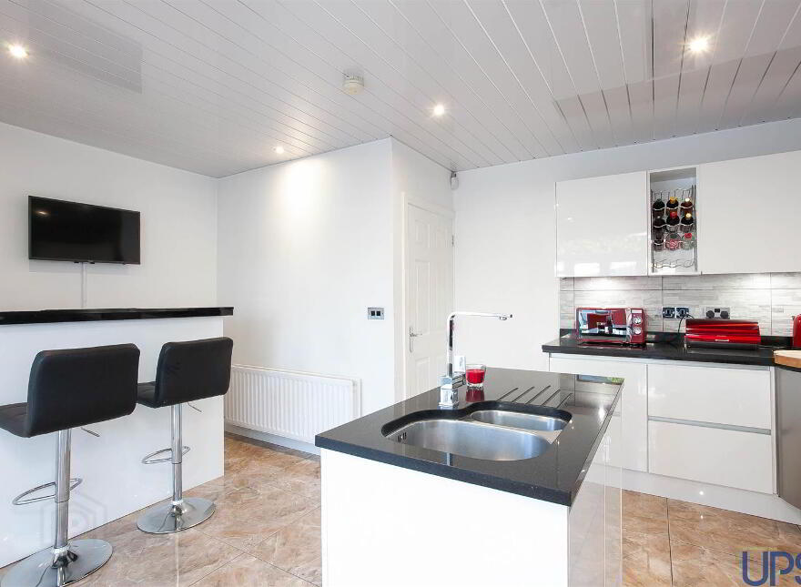 3 Mayfield Close, Blacks Road, Belfast, BT10 0QS