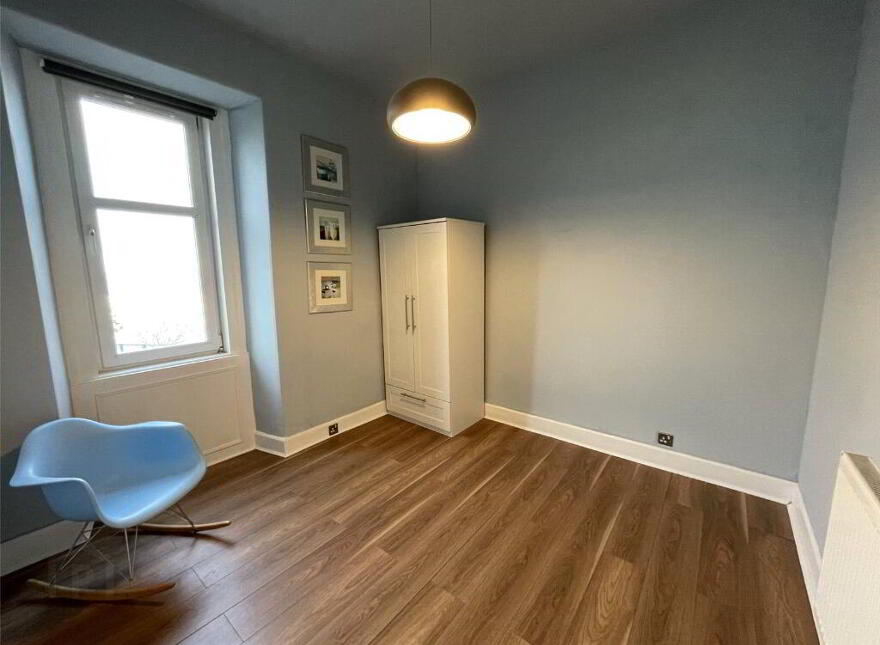 8 King's Road, Edinburgh, EH15 1EA