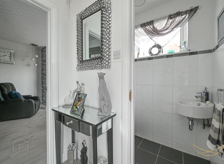 71 Ballyduff Road, Newtownabbey, BT36 6UT