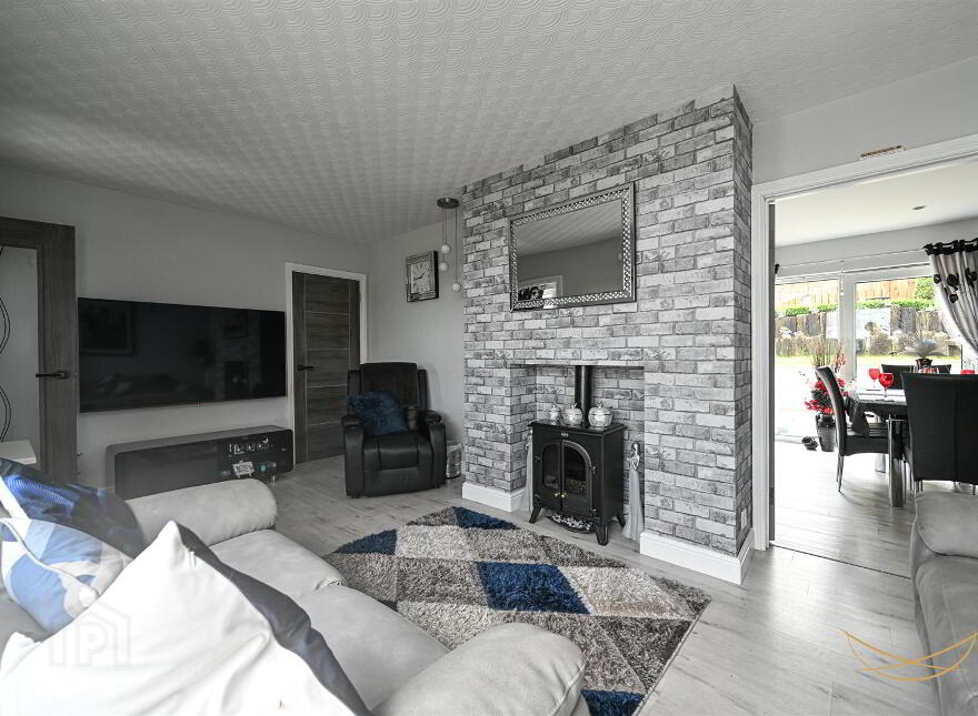 71 Ballyduff Road, Newtownabbey, BT36 6UT