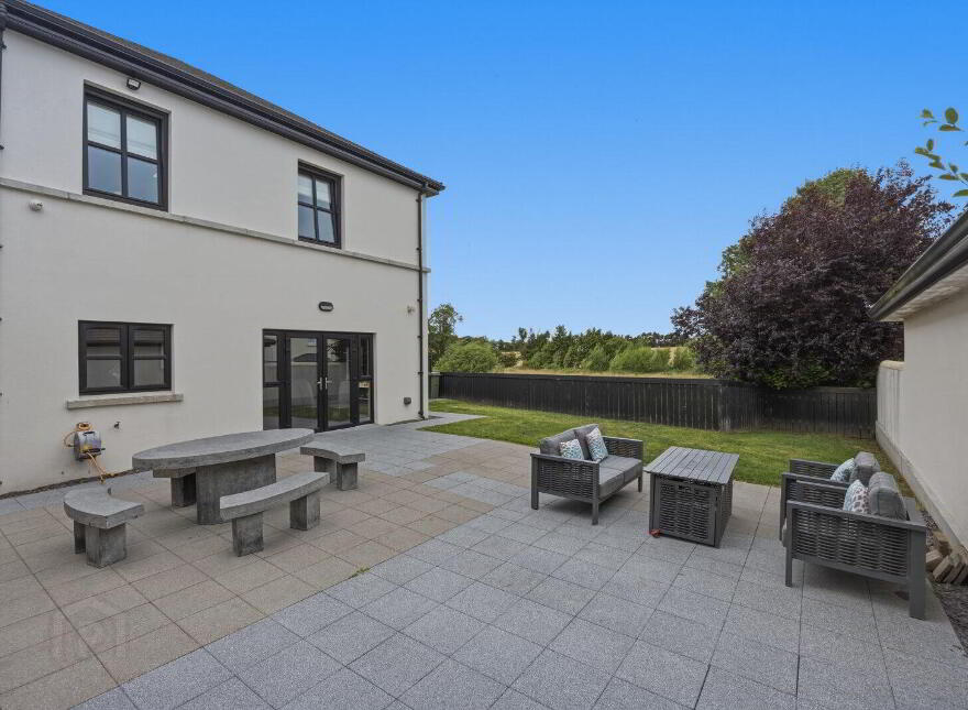 15 Pantridge Lane, Hillsborough, BT26 6FU