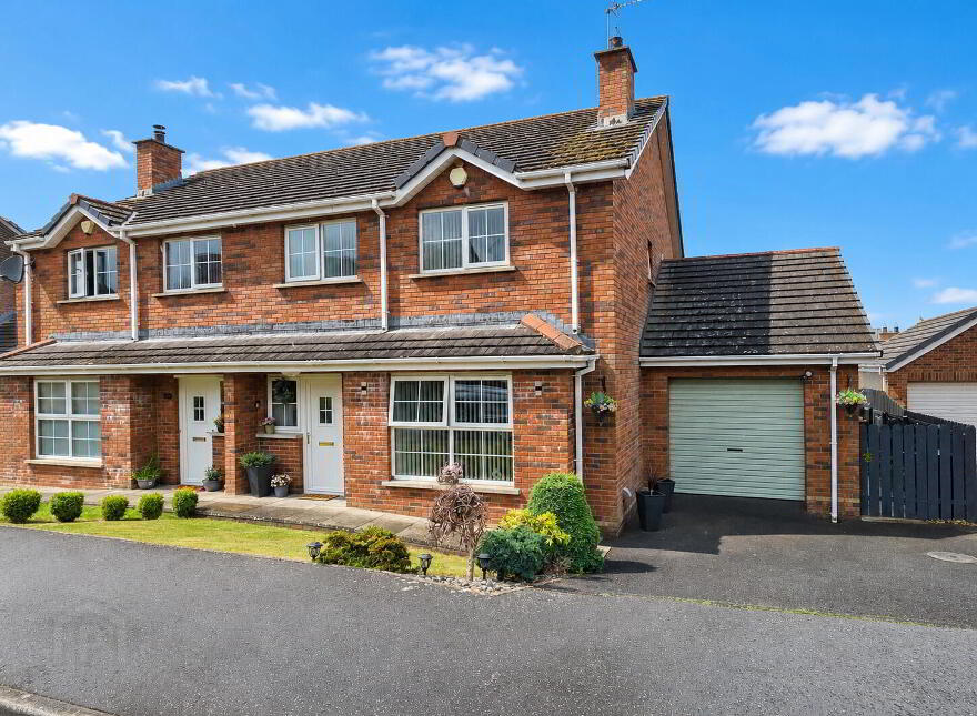 17 Cloverdale, Blackskull, Dromore, BT25 1GW