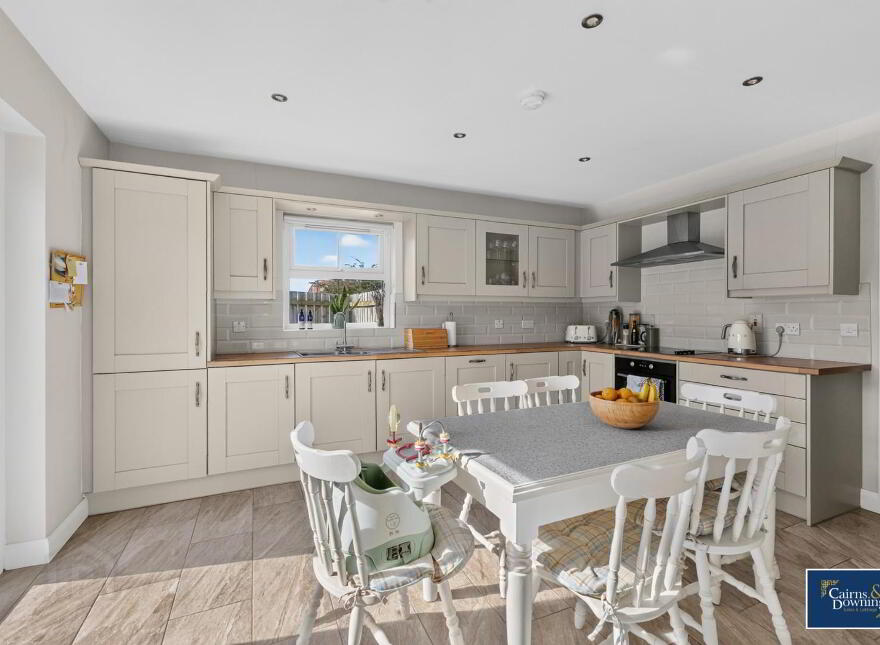 8 Chancellors Court, Dromore, BT25 1TU