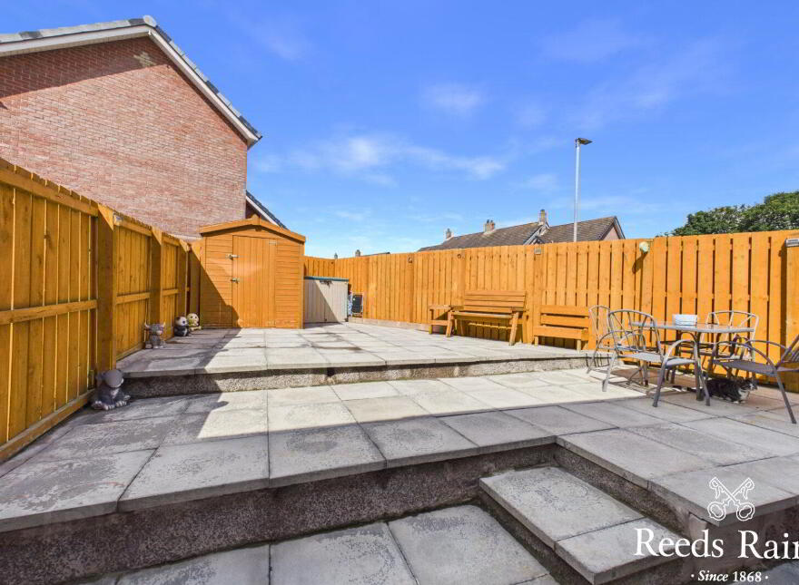 33 Loughview Village, Carrickfergus, BT38 7PD