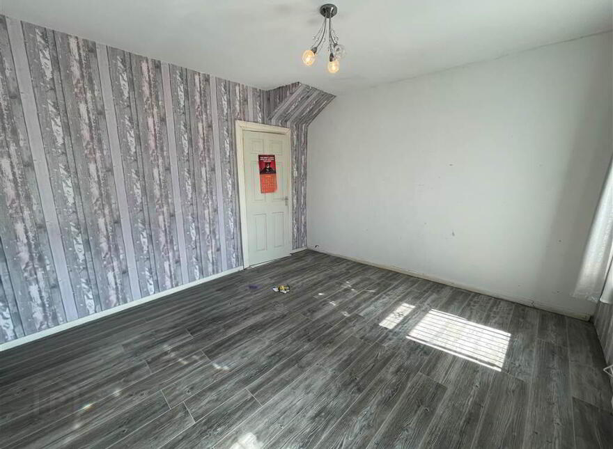 35 Springfield Avenue, Belfast, BT12 7BA