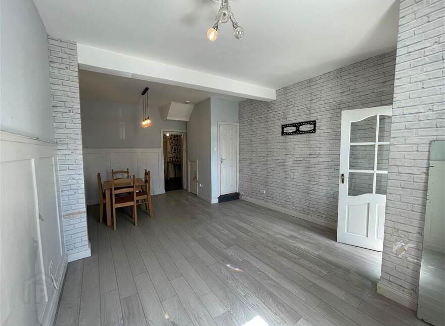 35 Springfield Avenue, Belfast, BT12 7BA