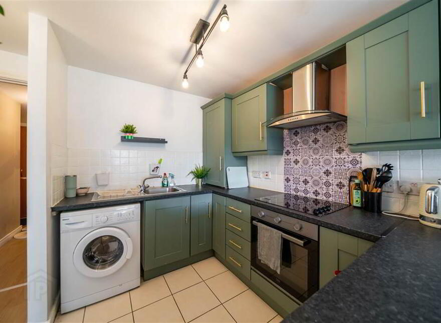 3 /14 St Quentin Avenue, Glengormley, Newtownabbey, BT36 6EN