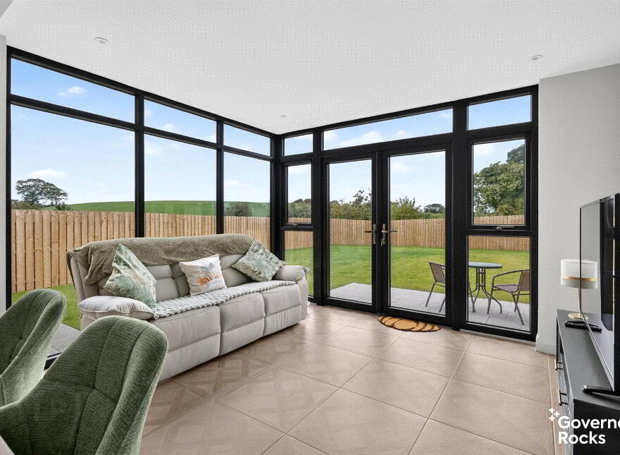 56 High Trees Walk, Donaghadee, BT21 0GW