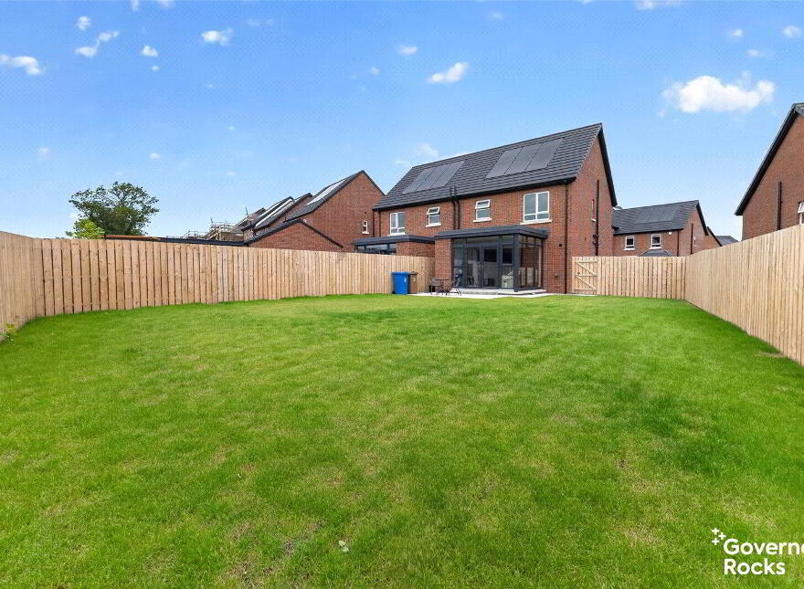 56 High Trees Walk, Donaghadee, BT21 0GW