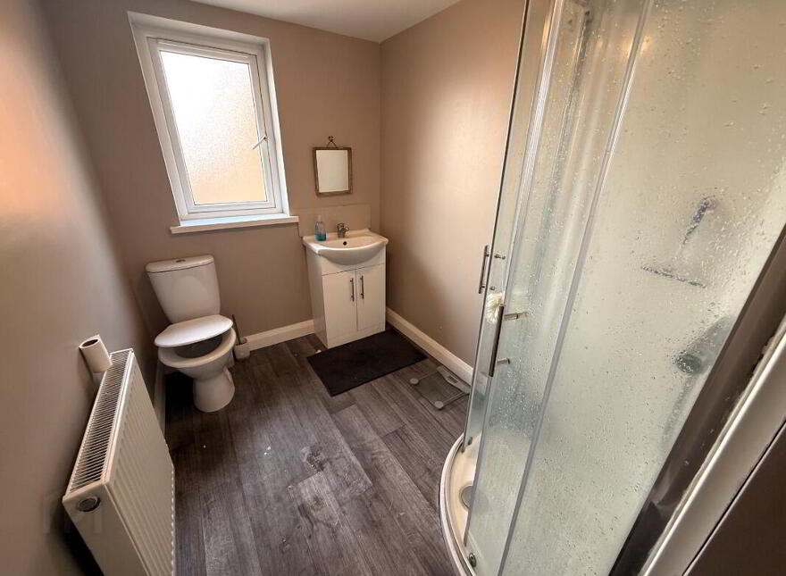 Apt 3, 73 Eglantine Avenue, Belfast, BT9 6EW