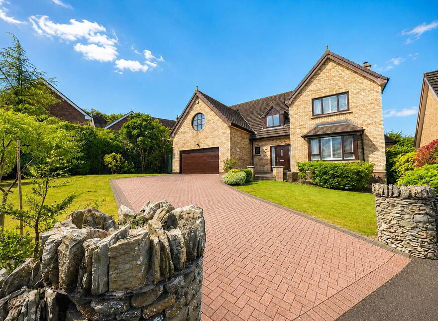 11 Demesne Manor, Holywood, BT18 9NW photo