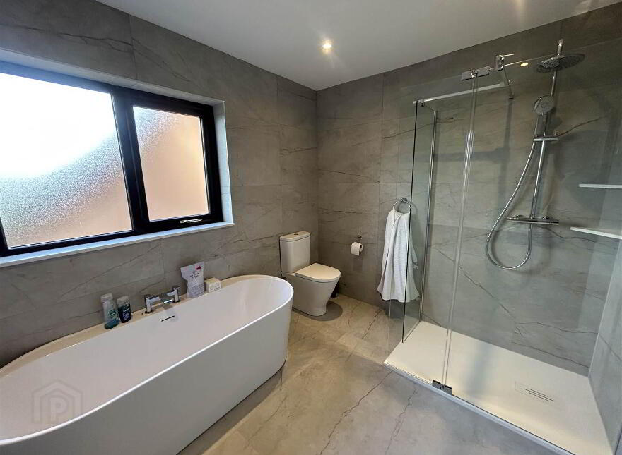 11 Demesne Manor, Holywood, BT18 9NW