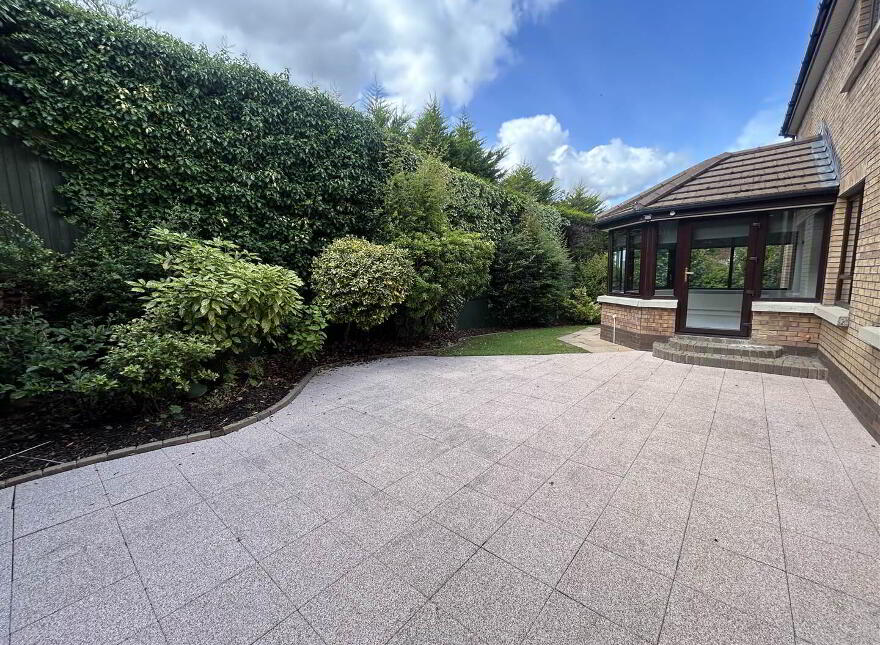 11 Demesne Manor, Holywood, BT18 9NW