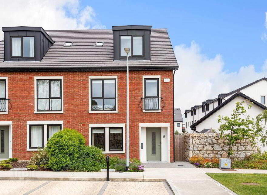 5 Suttonfield Paddocks, Kilternan, Carrickmines, Carrickmines, D18YW7Y
