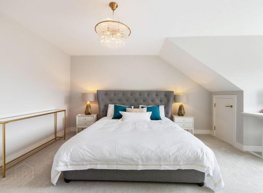 5 Suttonfield Paddocks, Kilternan, Carrickmines, Carrickmines, D18YW7Y