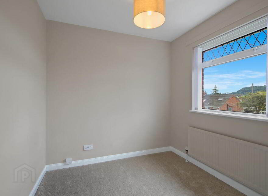33 Glenford Road, Newtownards, BT23 4AU
