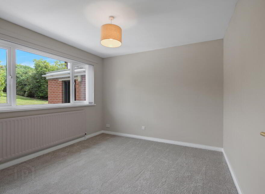 33 Glenford Road, Newtownards, BT23 4AU