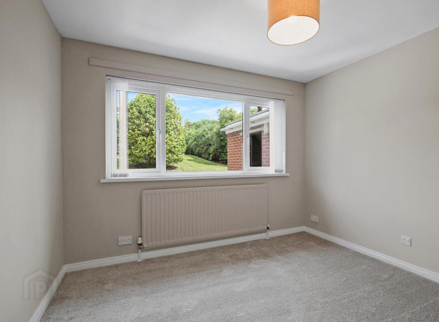 33 Glenford Road, Newtownards, BT23 4AU