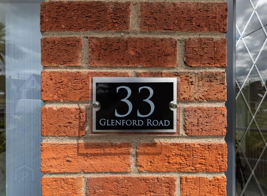 33 Glenford Road, Newtownards, BT23 4AU