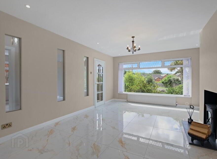 33 Glenford Road, Newtownards, BT23 4AU