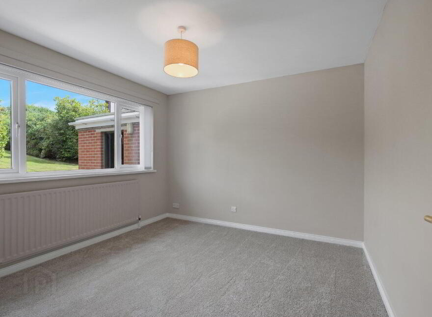 33 Glenford Road, Newtownards, BT23 4AU
