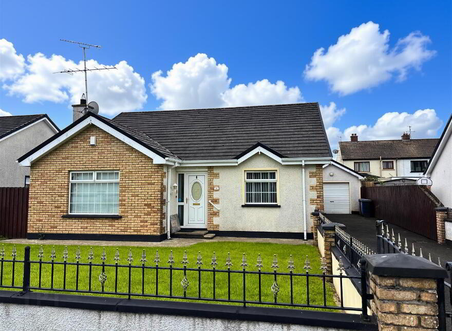 10 Ashford Park, Feeny, BT47 4SY