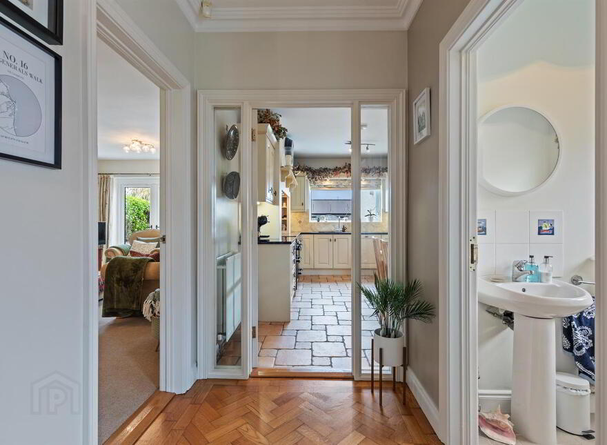 16 Generals Walk, Donaghadee, BT21 0HT