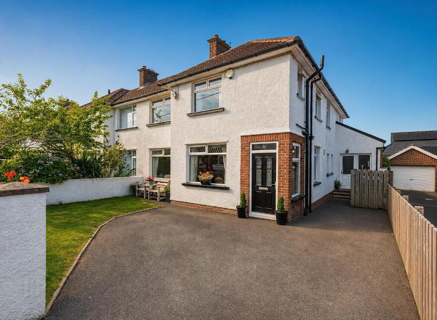 16 Generals Walk, Donaghadee, BT21 0HT
