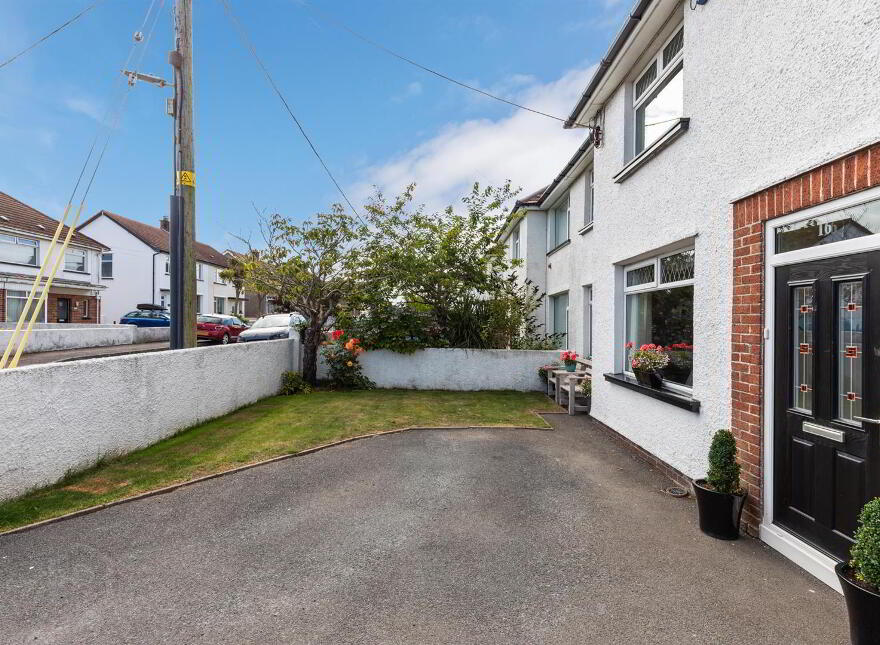 16 Generals Walk, Donaghadee, BT21 0HT